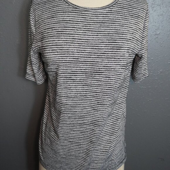 Banana Republic Womens Stripe Bundle (2) Luxespun Short Sleeve Shirts Size Small - Picture 5 of 7